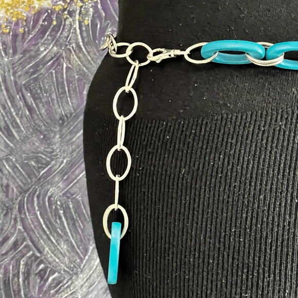 New York & Company Turquoise Link Chain Belt (NWT) - Picture 2 of 12